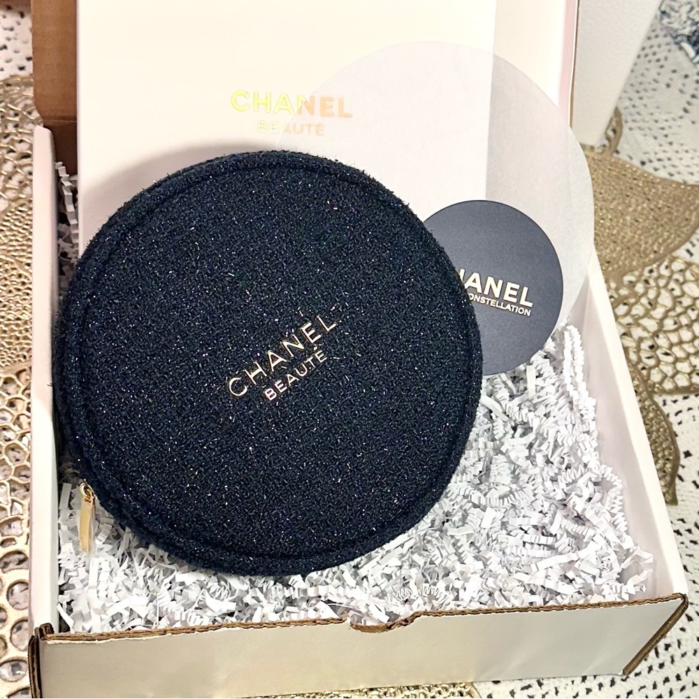 Chanel 2025 Holiday Accessory Case